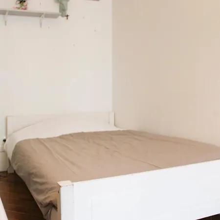 Cross-floor - Near Park Apartment Paris